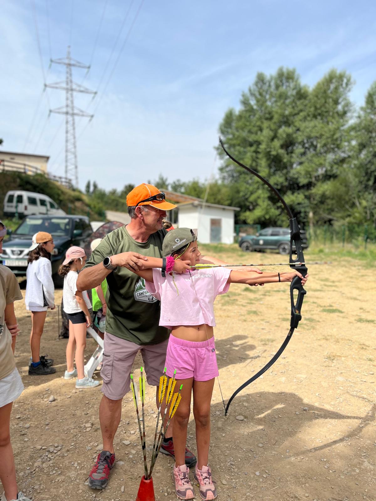 Actividades de Puntería: Tiro con Carabina y Tiro con Arco